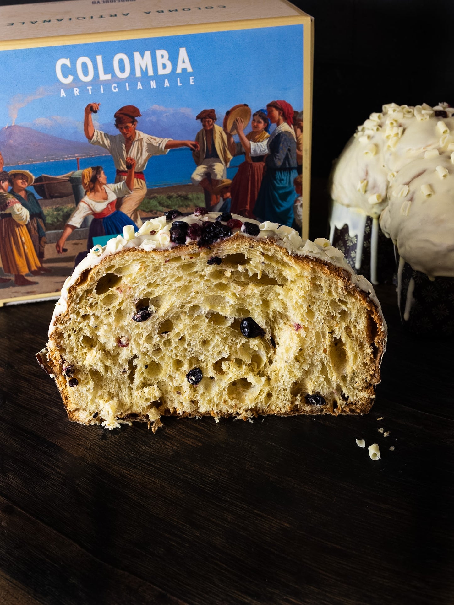 Colomba Fruits Rouges et Chocolat Blanc 750g Mangiobevo