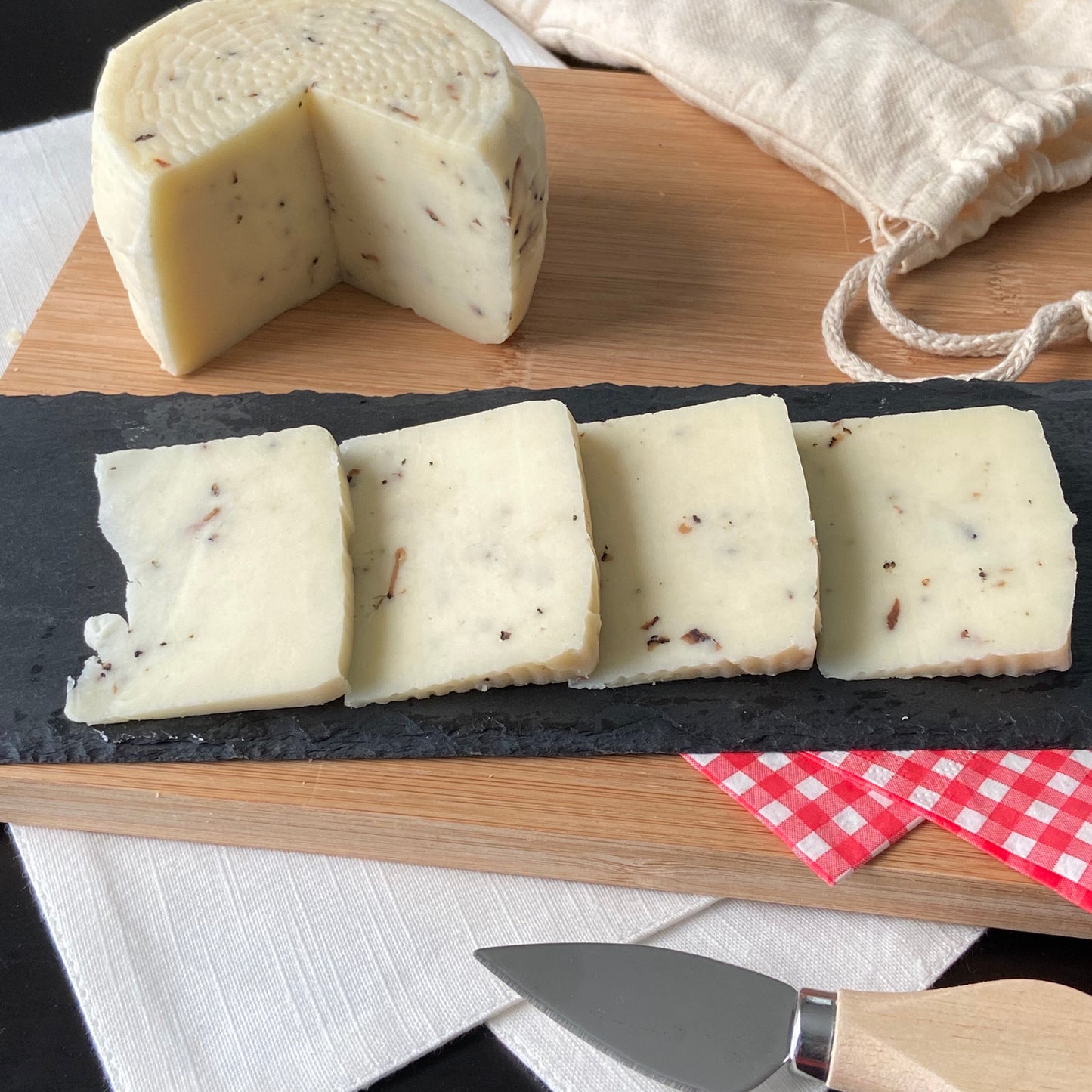 Fromage de Brebis frais au trufe - Mangiobevo